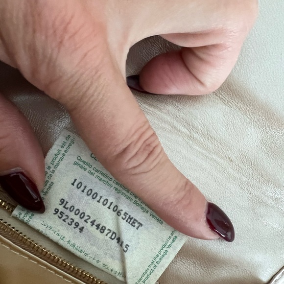 Bottega Veneta Cream Woven Crossbody Bag - Picture 5 of 6